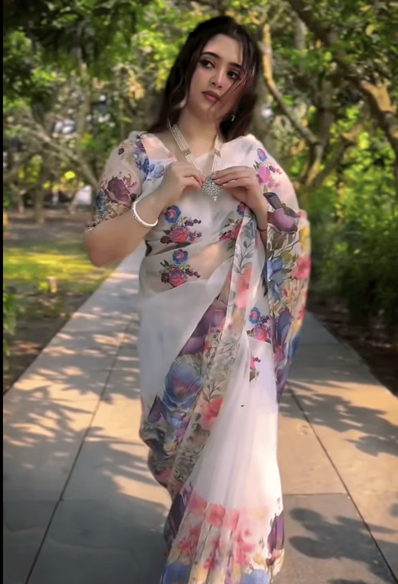 সেমি মসলিন শাড়ী (শাড়ি+ ব্লাউজ পিছ)